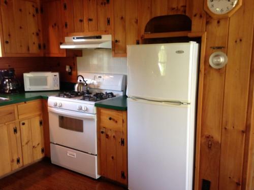 Hotel Rough Cut Lodge