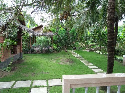 Quoc Phuong Riverside Homestay