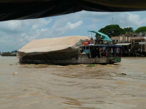 Quoc Phuong Riverside Homestay