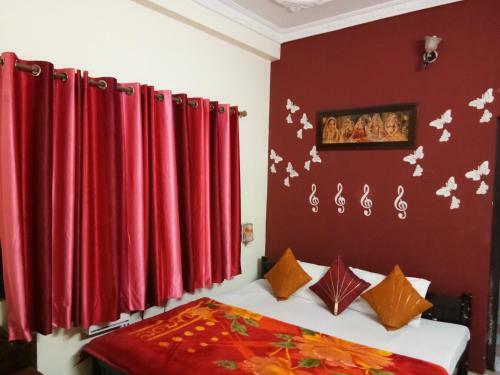 Hotel Haveli Taragarh Palace