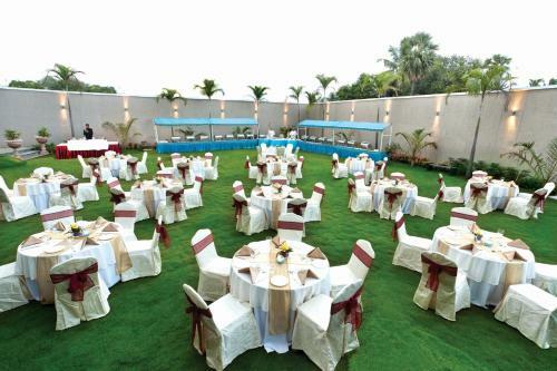 Hotel Grand Estancia Salem