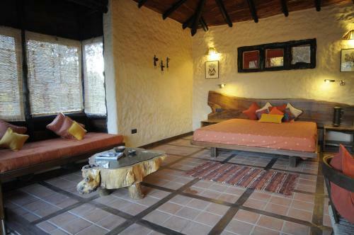 Hotel Kanha Earth Lodge
