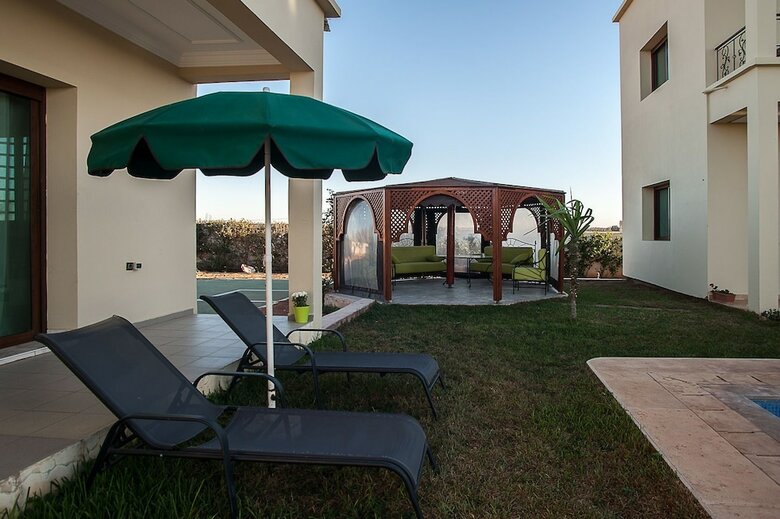 Hostal Domaine Lilia