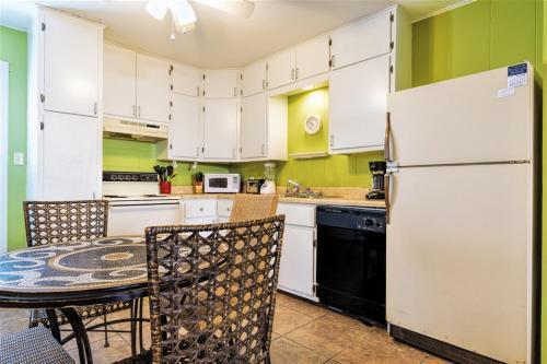 Apartamento Costa Bella Courtyard Condo