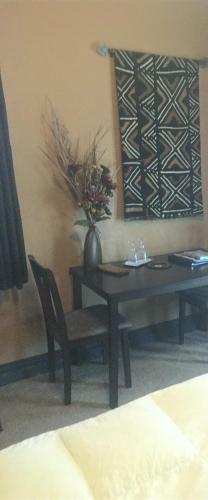 Posada The Whitmore Inn
