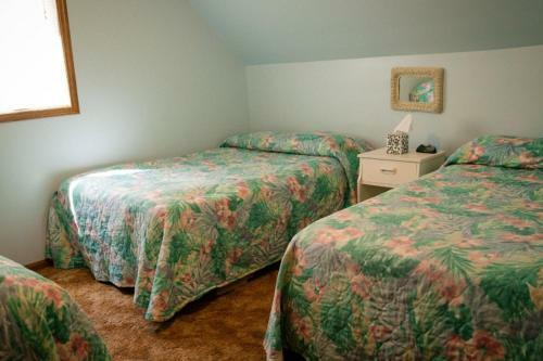 Houghton Lake Hideaway Cottage