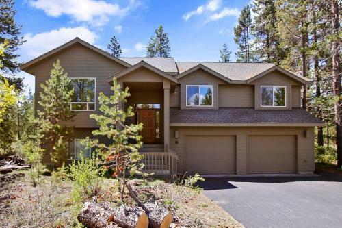 Belknap 5 Five-bedroom Home