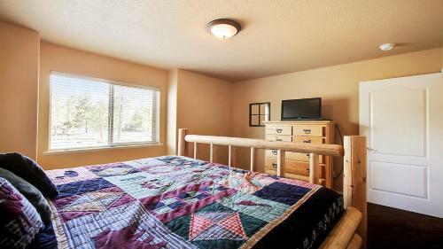 Belknap 5 Five-bedroom Home