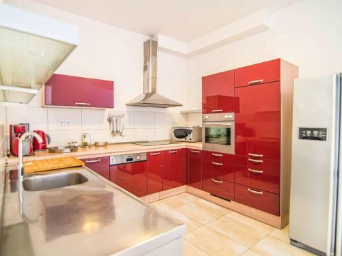 Magnificent Villa In Supetar With Swimming Pool