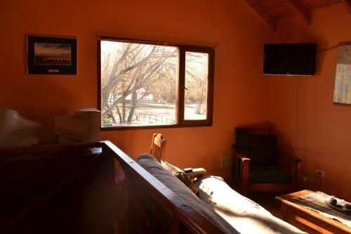 Camping Y Hostal El Ovejero