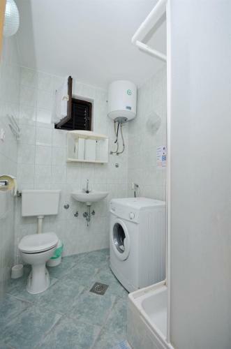Apartments Zvonko