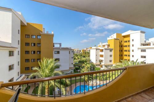 Punta Prima Apartment Sleeps 4 Pool Wifi