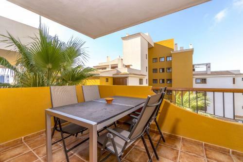 Punta Prima Apartment Sleeps 4 Pool Wifi