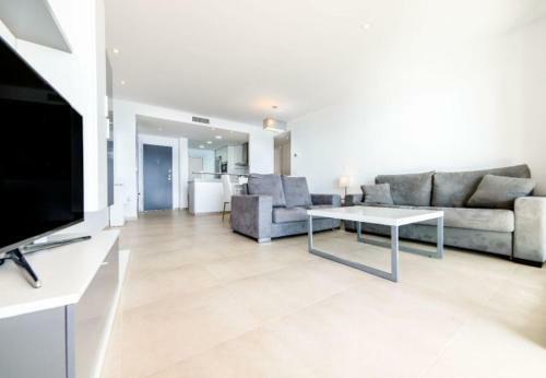 Punta Prima Apartment Sleeps 6 Pool Wifi