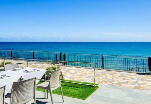 Punta Prima Apartment Sleeps 6 Pool Wifi