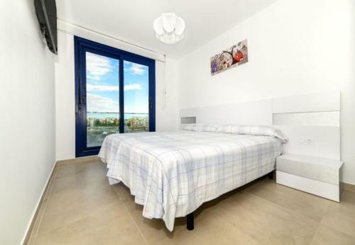 Punta Prima Apartment Sleeps 6 Pool Wifi
