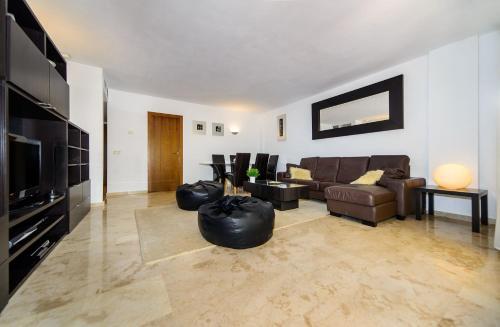 Punta Prima Apartment Sleeps 4 Pool Air Con Wifi