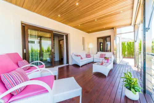 Es Mal Pas Villa Sleeps 8 Pool Air Con Wifi