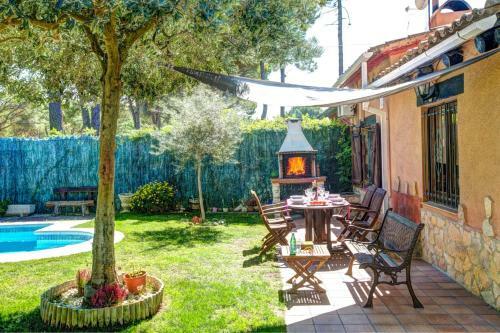 Fornells de La Selva Villa Sleeps 4 Pool Wifi