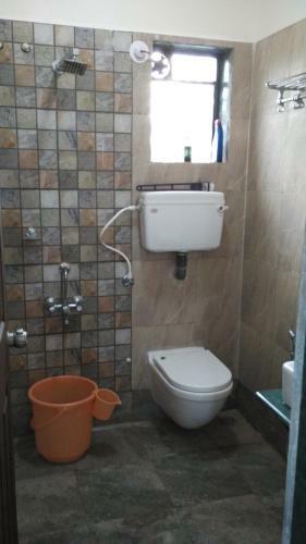 Hotel Whistling Waves Beach Resort