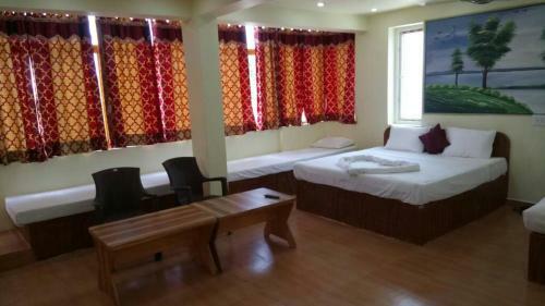 Rvr Hotels