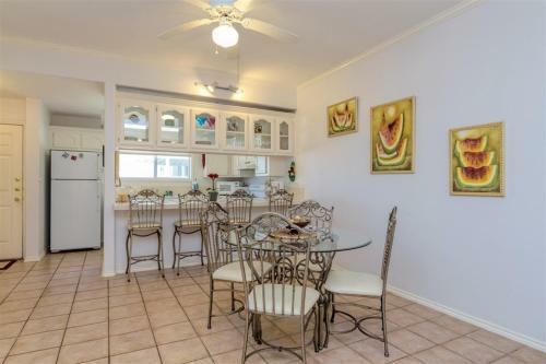 Dolphin 7 Villa