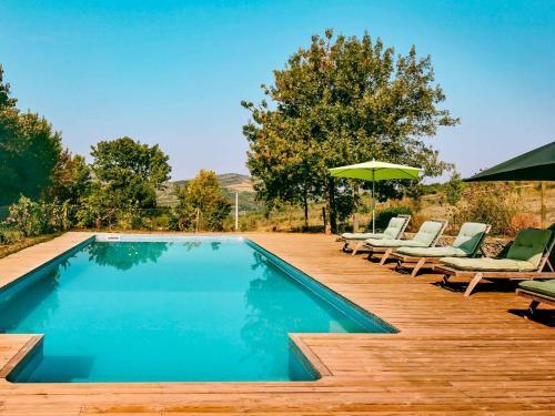 Magnificent Holiday Home In Roquetaillade With Pool