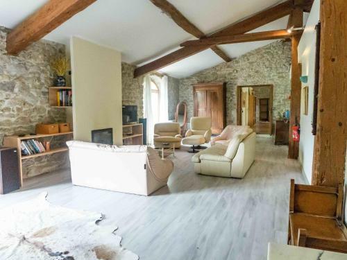 Magnificent Holiday Home In Roquetaillade With Pool