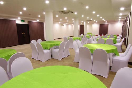Majan Continental Hotel