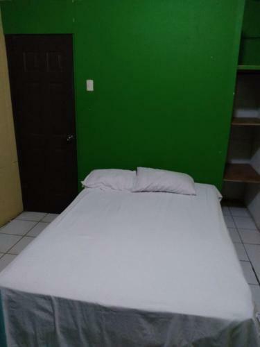 Albergue Hostal Los Cheles