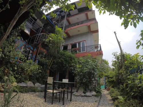 Albergue Forestway Guest House