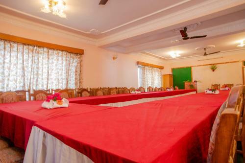 Oyo 141 Hotel Lake Palace