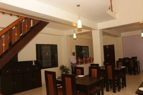 Hotel Swapna Bagh- Your Place