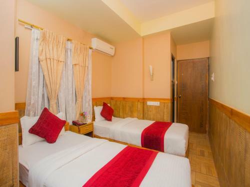 Grand Shivalaya Hotel And Restro