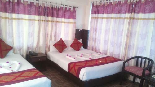 Hotel Center Lake