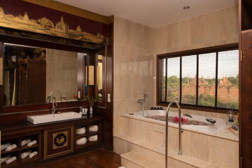 Hotel Aye Yar River View Resort