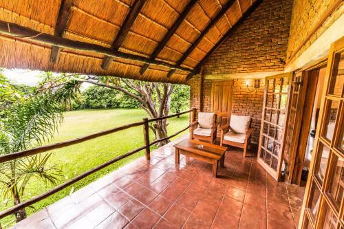 Bed & Breakfast Kumbali Country Lodge