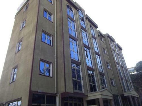 The Lions Den Hotel