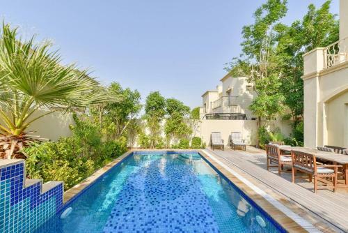 Medlock Villas