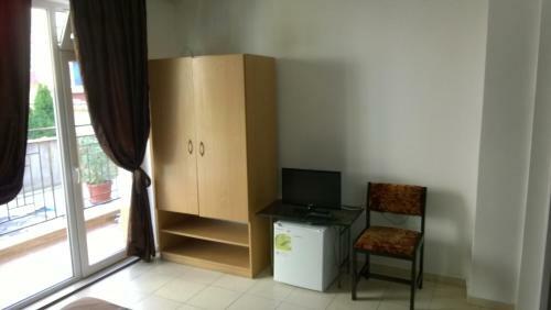 Hostal Dracena Guesthouse