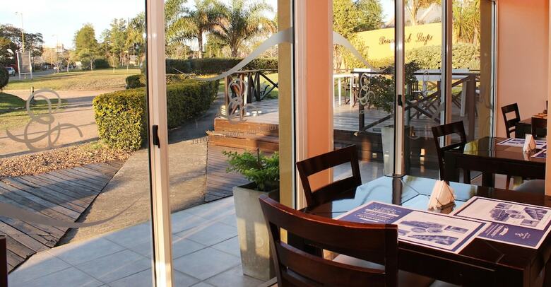 Brisas Del Lago Apart Y Hotel