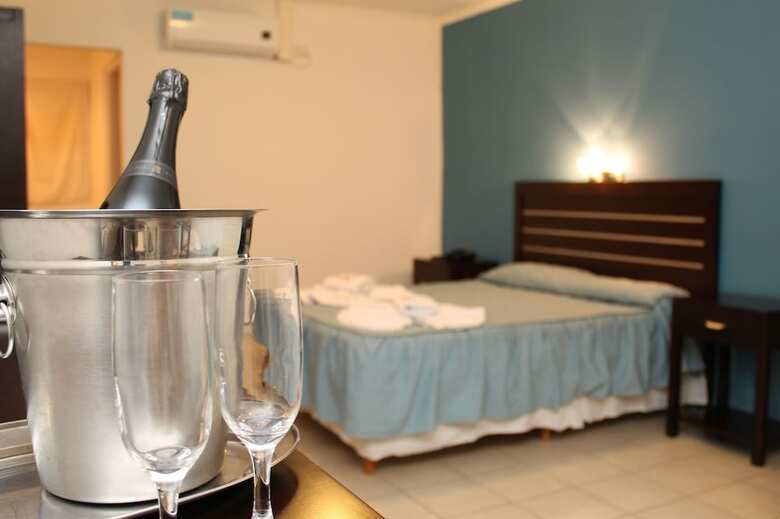 Brisas Del Lago Apart Y Hotel