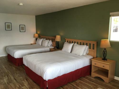 Hotel Clear Lake Cottages & Marina