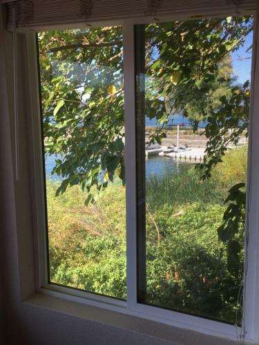 Hotel Clear Lake Cottages & Marina