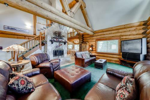 Regatta Chalet