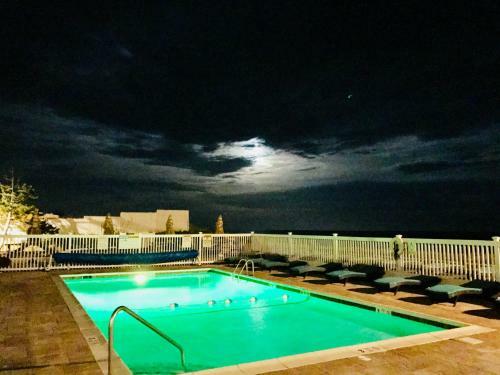 Hotel Ocean Surf Resort