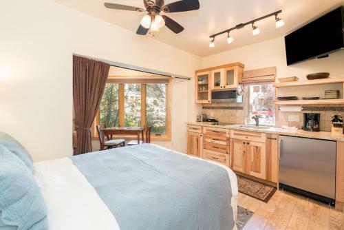 Viking Lodge 100b