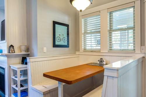 Dreaming Out Loud Two-bedroom Home
