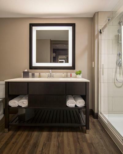 Hotel Omaha Marriott Downtown At The Capitol District