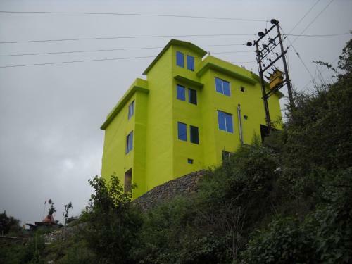 Hotel Tarkeshwarm Hill View Resort